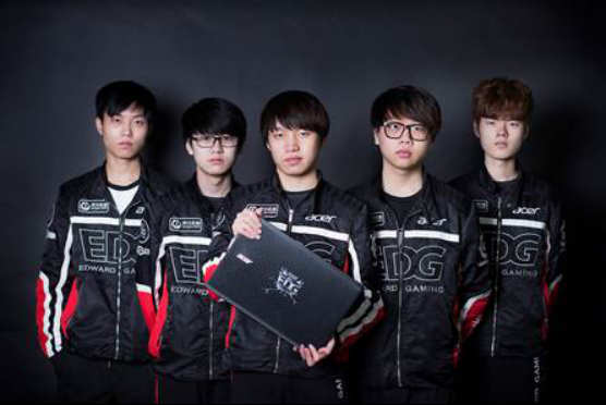 胜利背后的 胜利背后的